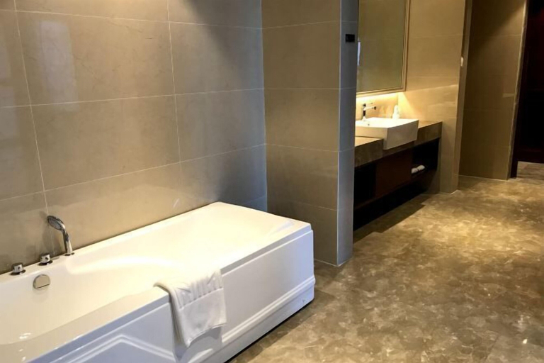 Bathroom 4, Guansheng International Hotel, Jieyang