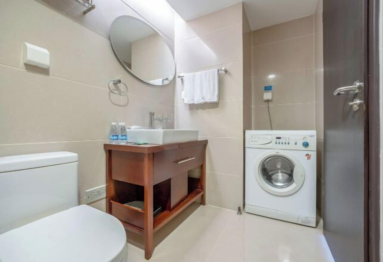 Bathroom 4, Housing International Hotel, Qingdao