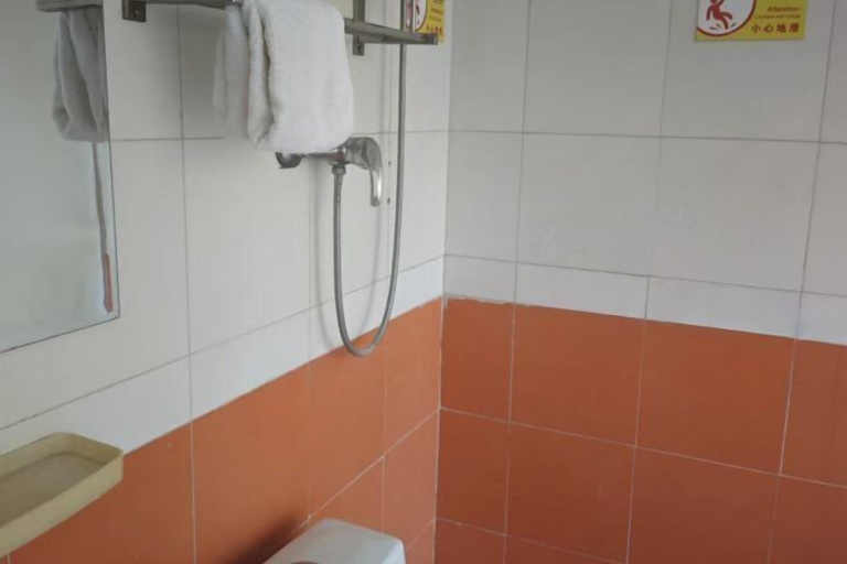 Bathroom 3, Beijing Yixin Express Hotel (Miyun Great Wall Huandao Branch), Beijing