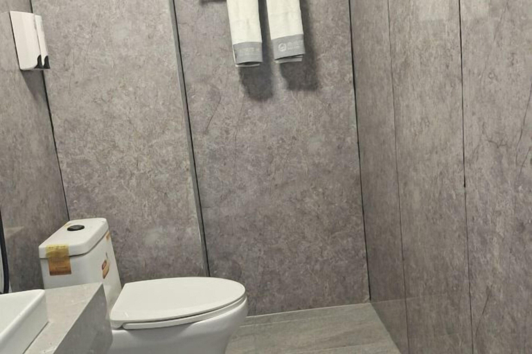 Bathroom 3, Meilan Haiyue Hotel, Haikou