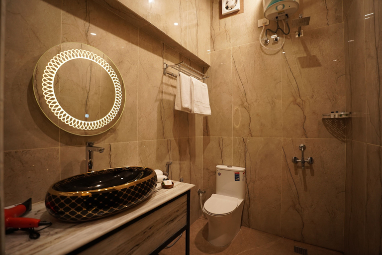 Bathroom 5, Hotel Royal Haveli, Jaisalmer