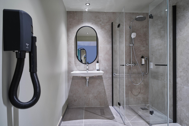 Bathroom 4, Campanile PRIME - Paris Porte d'Italie, Val-de-Marne