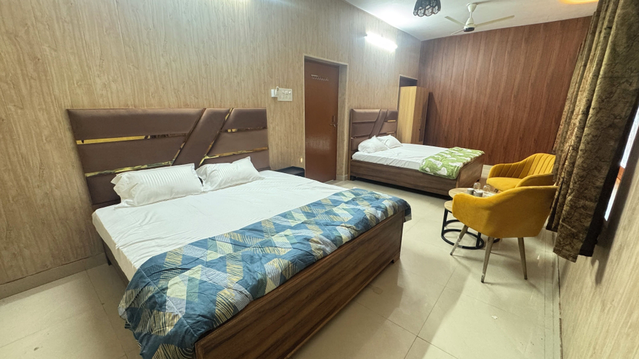 Room 5, Devashish Homestay, Varanasi
