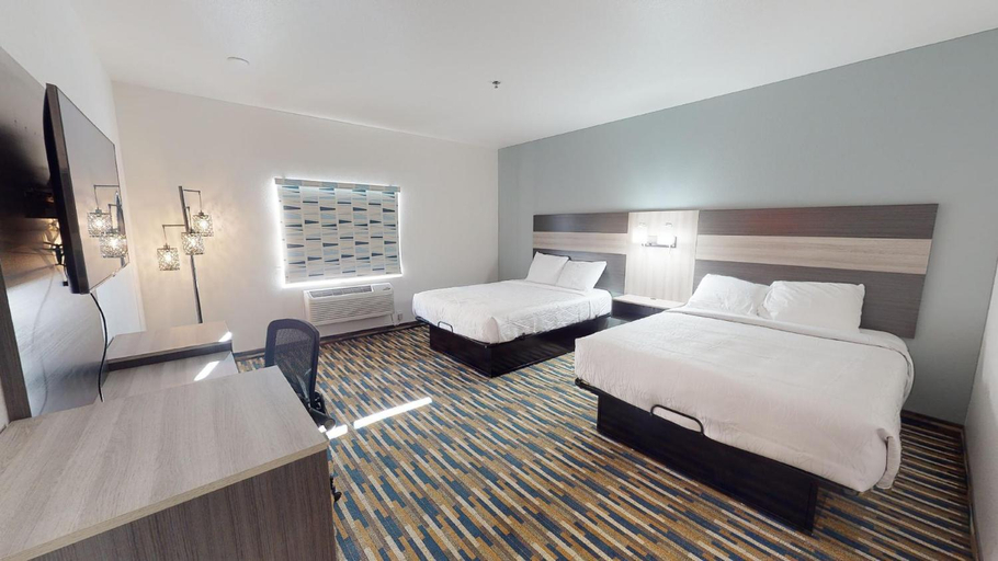 Bedroom 2, Bevens Creek Inn - Stay Suites, Carver