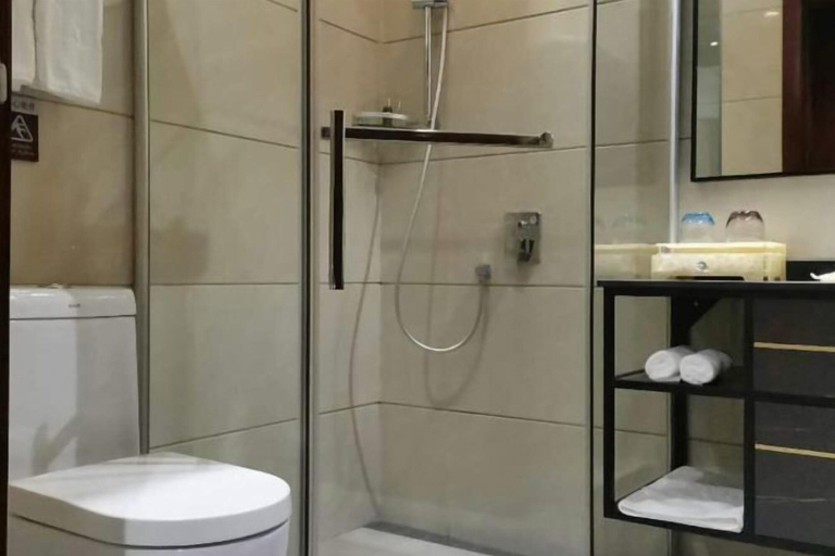 Bathroom 3, Jiahua Business Hotel, Shaoguan