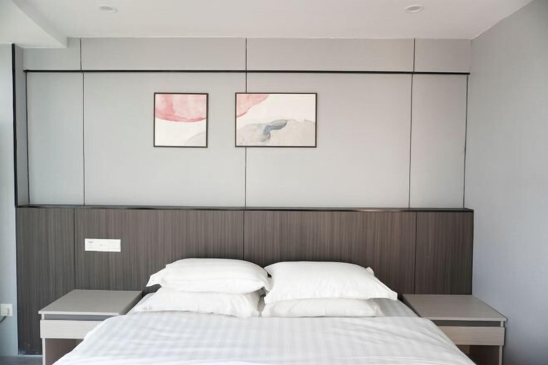 Bedroom 2, Anqing No.1 Pier Hotel, Anqing