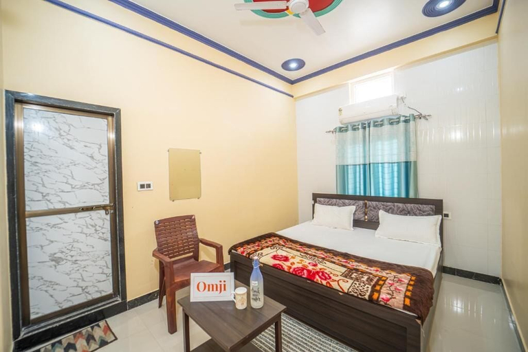 Room 2, Omji Ashram - Char Bhuja Dham, Faizabad