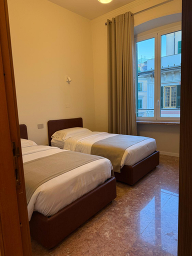 Bedroom 2, Le Due Piazze, Genova