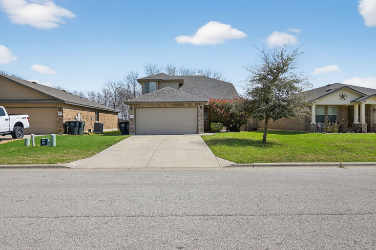 Exterior 3, Dimples In Temple - Texas Charm & Modern Comfort 3 Bedroom Home, Bell
