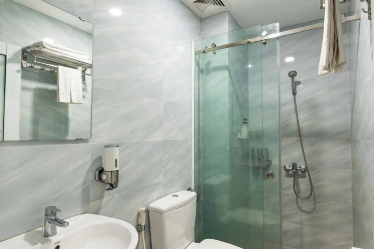 Bathroom 4, Green Hotel Quy Nhon - Hostel, Qui Nhơn