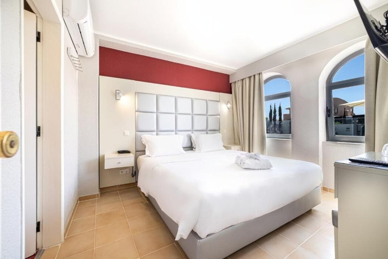 Bedroom 4, Hotel Santa Eulália Bay, Albufeira