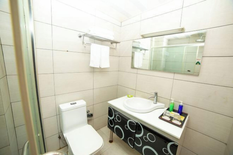 Bathroom 4, Minghao Hotel, Taizhou