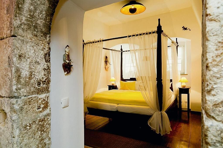 Room 4, Dicker Mann Hotel Zum Blauen Krebs, Regensburg