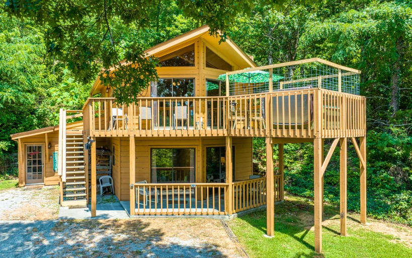 Exterior & Views 1, Grand View Mountain Chalet, Sevier