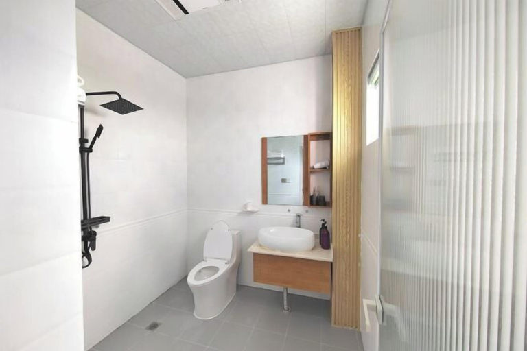 Bathroom 3, Dali Ancient City Shishi Anshe Vacation Apartment, Dali Bai