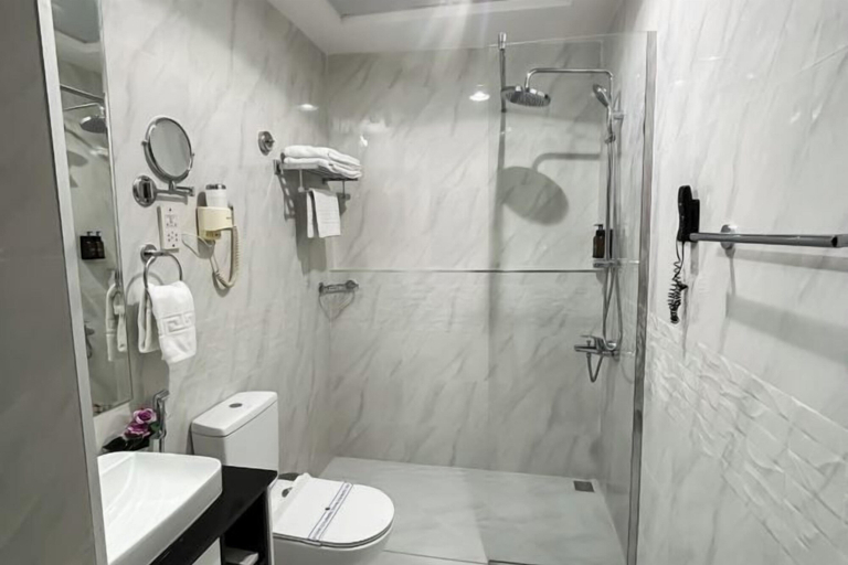 Bathroom 4, Fortune Hotel Deira, Dubai