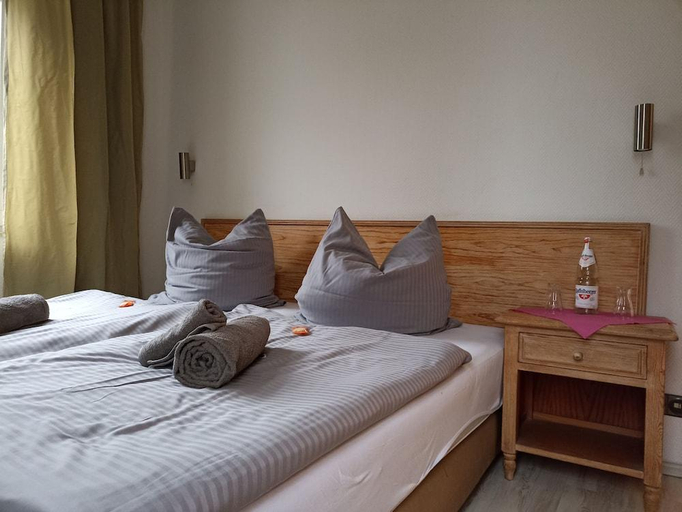 Bedroom 3, Fettehenne Gastehaus, Mettmann