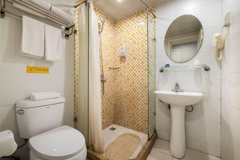 Bathroom 3, YFT Hotel (Haichang South Road Yintaicheng Branch), Jiaxing