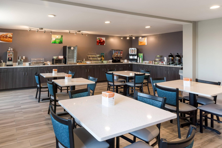 Food & Drinks 5, Quality Inn Rochelle, Ogle
