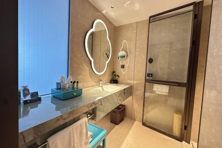 Bathroom 4, Dongtai International Hotel, Yancheng