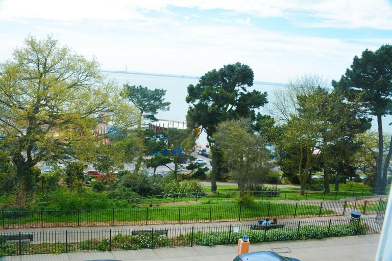 Parking, Pier View Self Catering Apartments, Southend-on-Sea