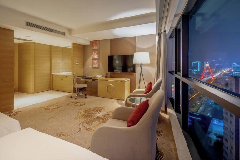 Bedroom 2, Renaissance Chengdu Hotel, Chengdu