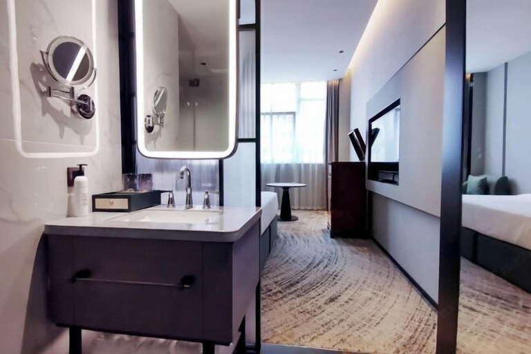 Bathroom 5, Shanghai Hotel, Shenzhen