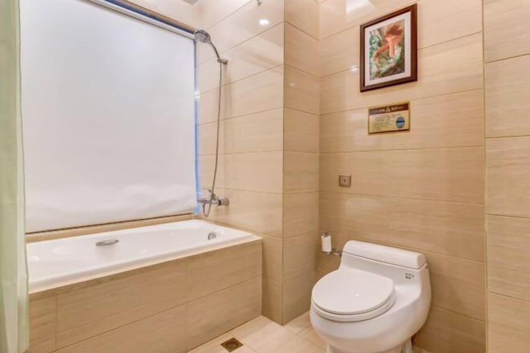 Bathroom 4, Longyuan Northern Base, Yichun