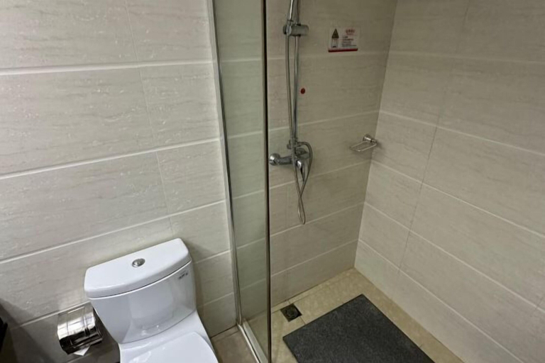 Bathroom 4, Overseas Chinese Hotel, Quanzhou