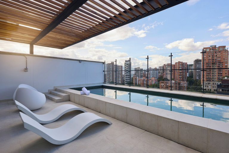 Sport & Beauty 3, Calle Flora Hotel by Jalo, Medellín
