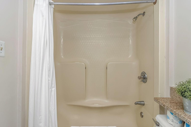 Bathroom 3, Palms Resort Condos, Horry