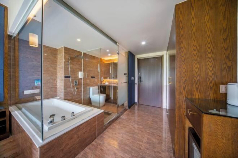 Bathroom 3, Po Cheng Hotel, Neijiang