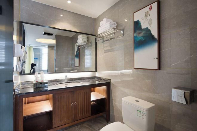 Bathroom 4, Colorful Xiangxi Inn, Zhangjiajie