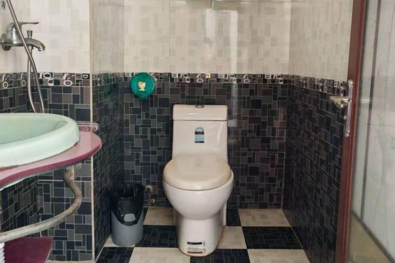 Bathroom 3, JH HOTEL, Fangchenggang