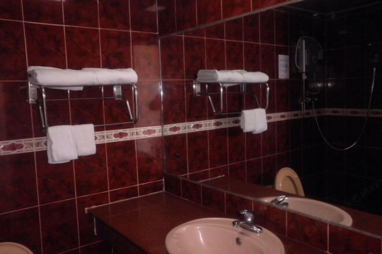 Bathroom 3, Shenzhen Dameisha Haibin Hotel, Shenzhen