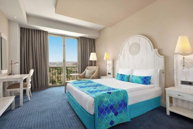 Bedroom 4, Ramada Plaza by Wyndham Mardin , Mardin
