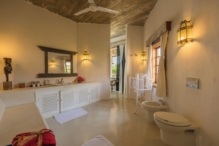 Bathroom 4, The Majlis Hotel, Lamu West