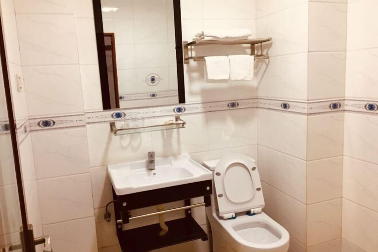 Bathroom 3, Nandu Business Hotel, Sanya