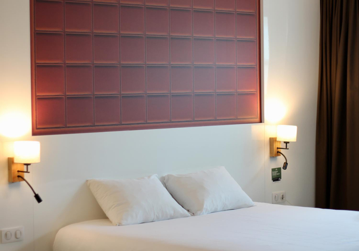 Bedroom 3, Ibis Styles Bordeaux St Medard Hotel, Gironde