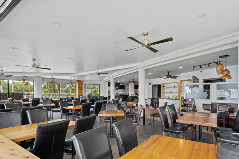 Food & Drinks 4, Menehune Shores 225 by Maui Rental Group, Maui
