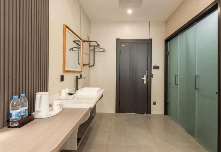 Bathroom 4, Hua Sheng Business Hotel, Jiuquan