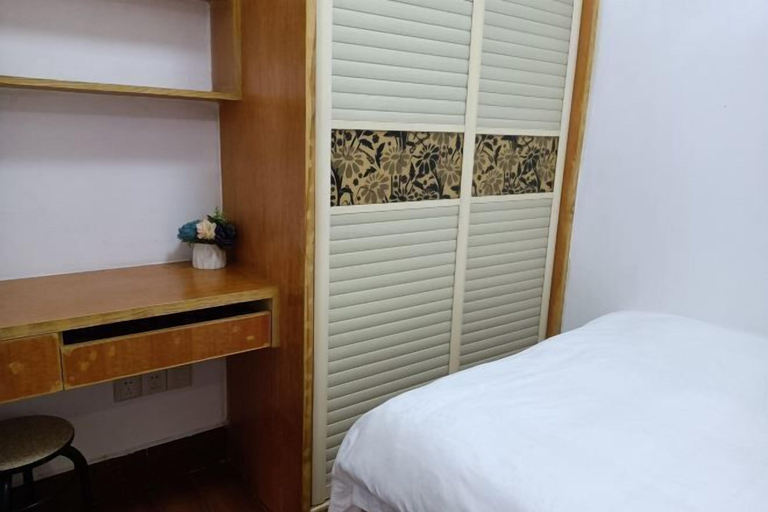 Bedroom 3, Tata Apartment (Zhongshan Guzhen Guomao), Zhongshan