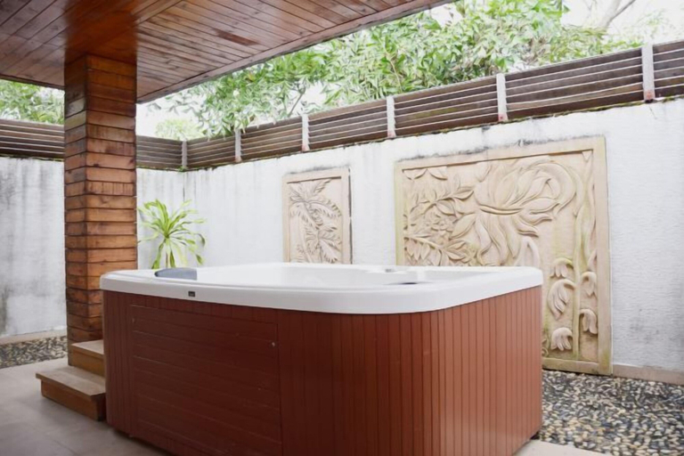 Bathroom 4, Qixianling Zhongnan Hot Spring Apartment Hotel, Hainan