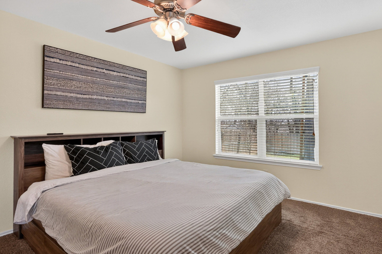 Room 4, Dimples In Temple - Texas Charm & Modern Comfort 3 Bedroom Home, Bell
