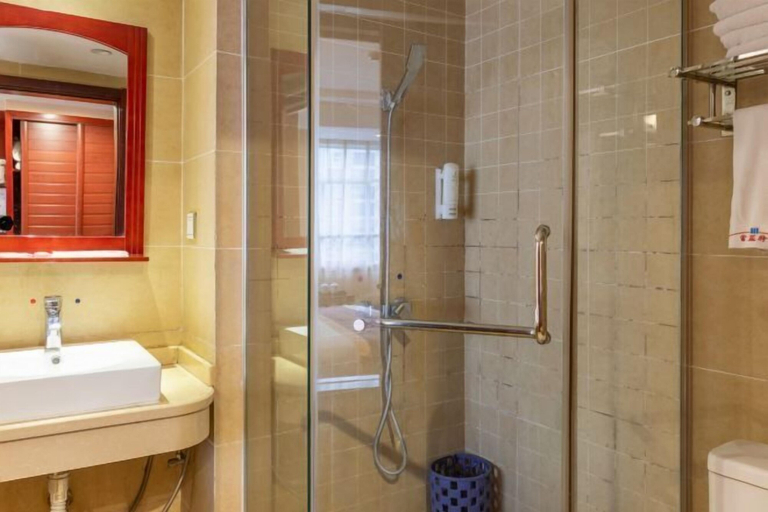 Bathroom 5, Fulante Le Hotel (Tianmen Mountain Fengwan Road), Zhangjiajie