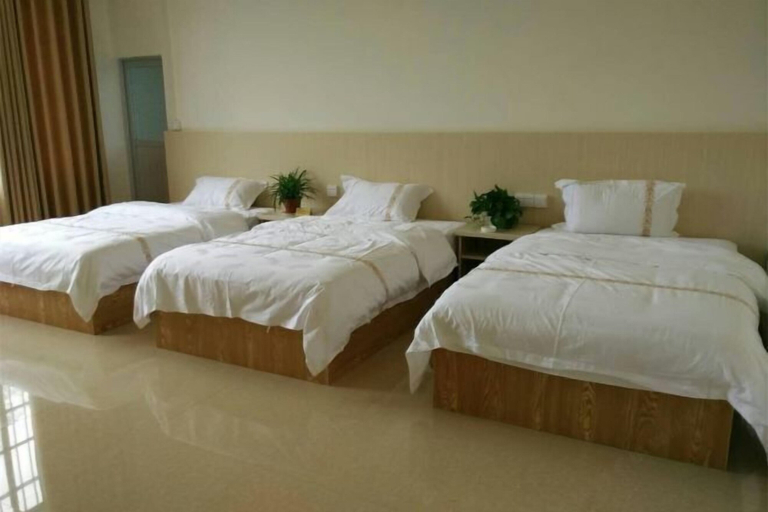 Bedroom 4, Huangyao Xinyi Inn, Hezhou