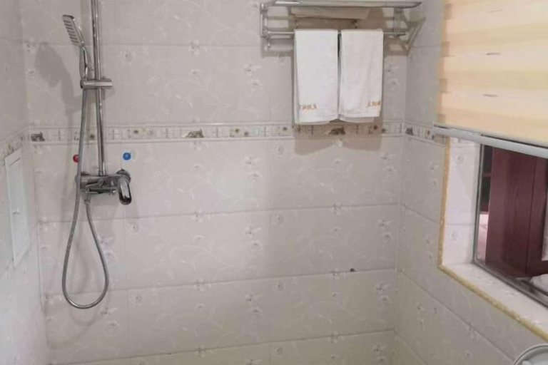 Bathroom 4, Sun City Business Hotel, Chuxiong Yi