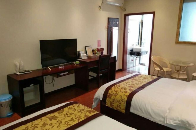 Bedroom 4, Yinhe Holiday Hotel, Qiandongnan Miao and Dong