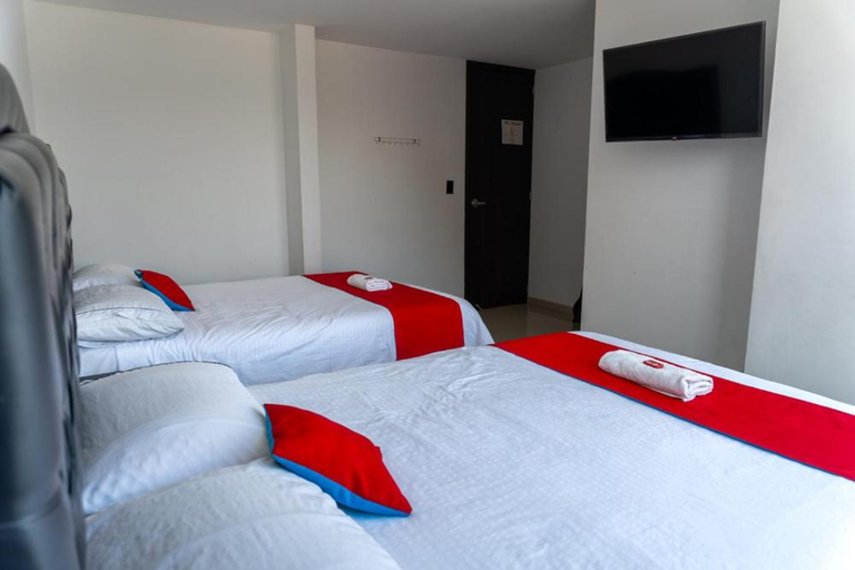 Bedroom 2, Hotel Cacique, Duitama