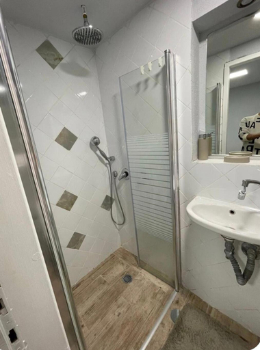 Bathroom 2, Casa Biton apartment-the heart of TLV Jaffa
